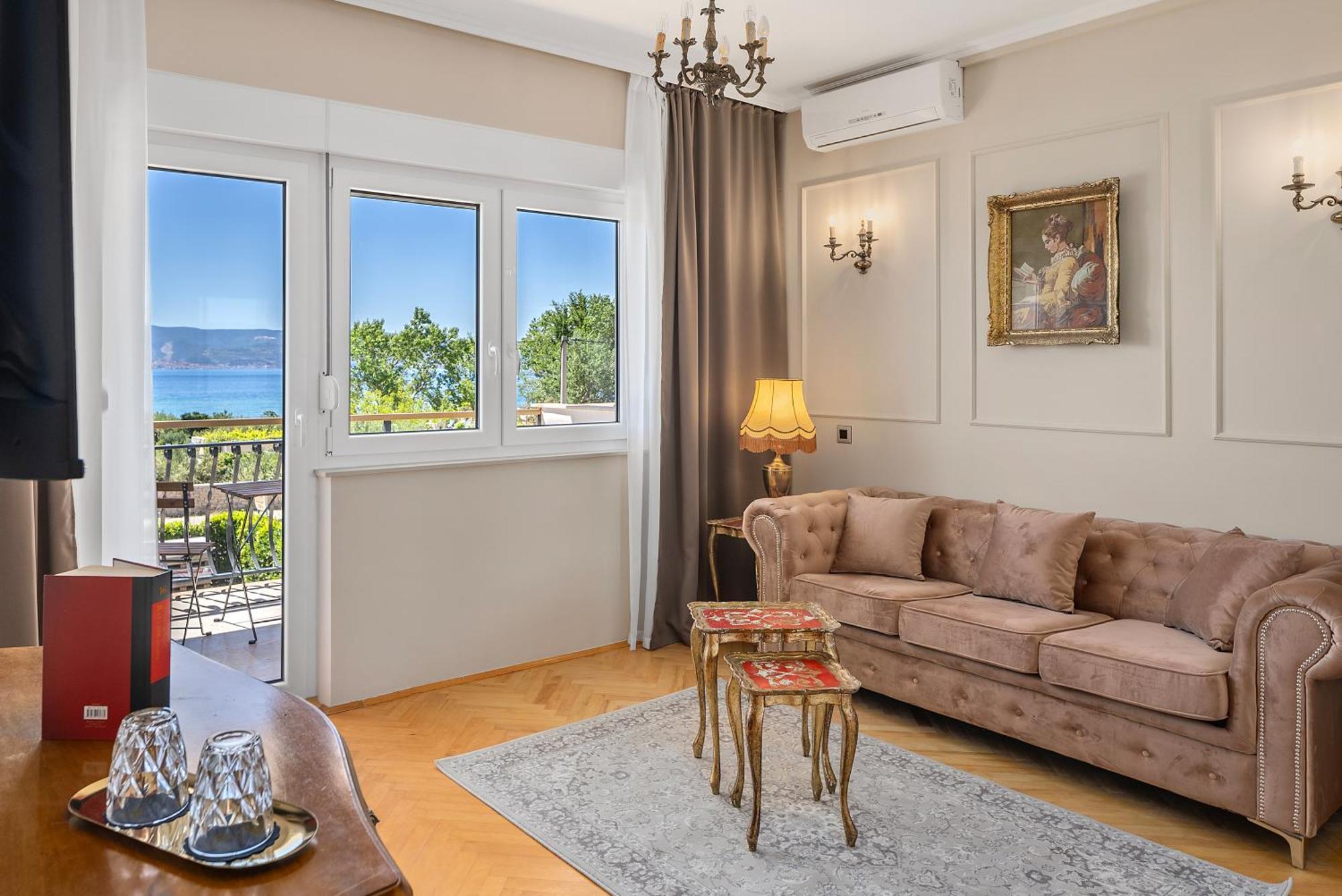 Storge Boutique Bed & Breakfast Omiš Buitenkant foto